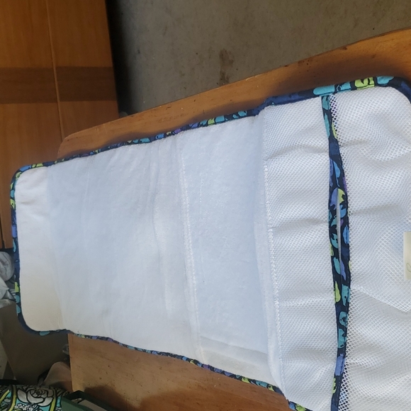 Vera Bradley Changing Pad - Picture 3 of 4